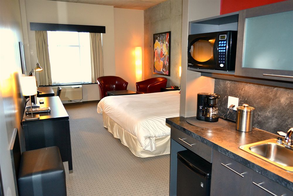 Grand Times Hotel - Aeroport De Quebec Bagian luar foto
