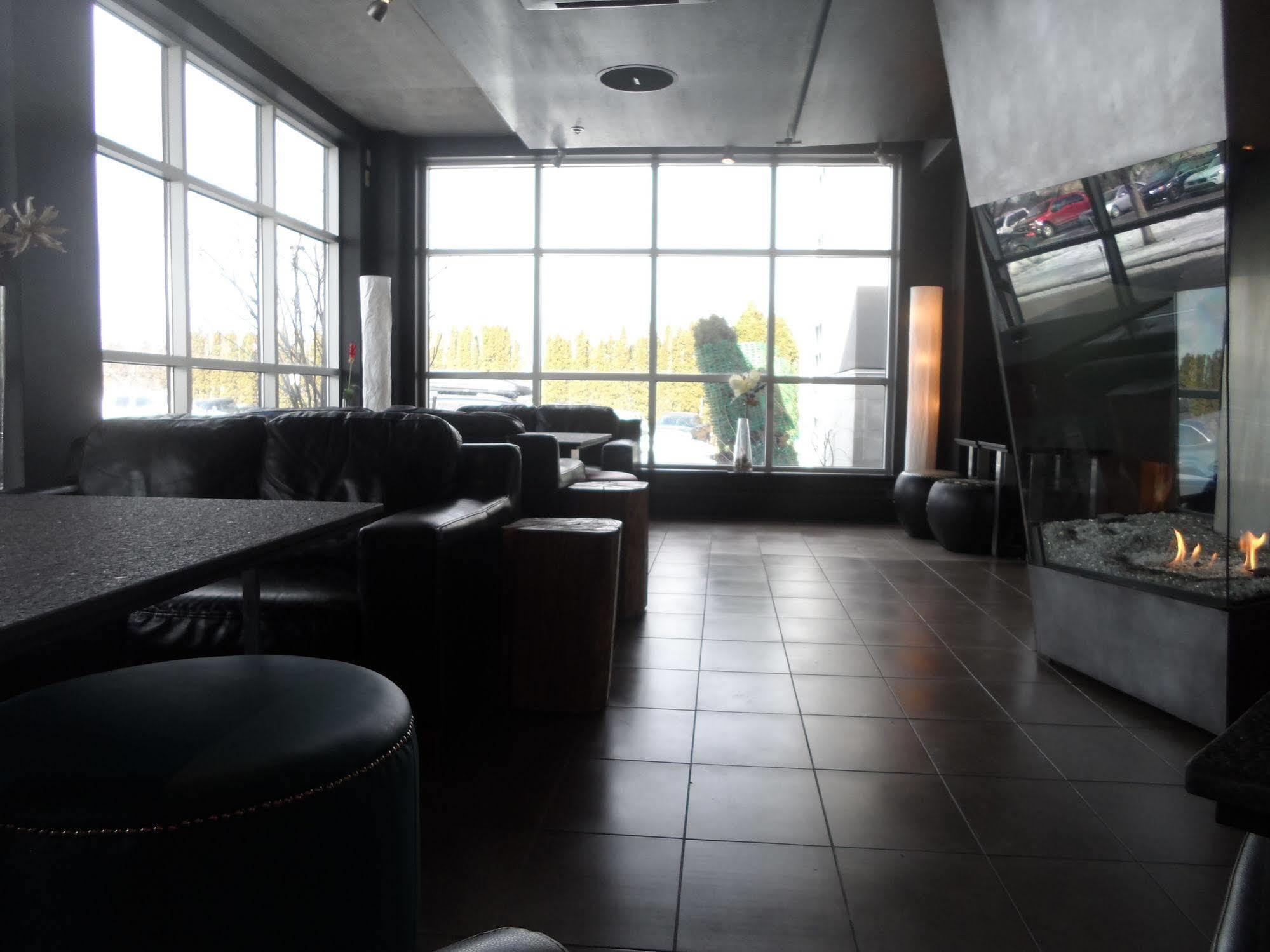 Grand Times Hotel - Aeroport De Quebec Bagian luar foto